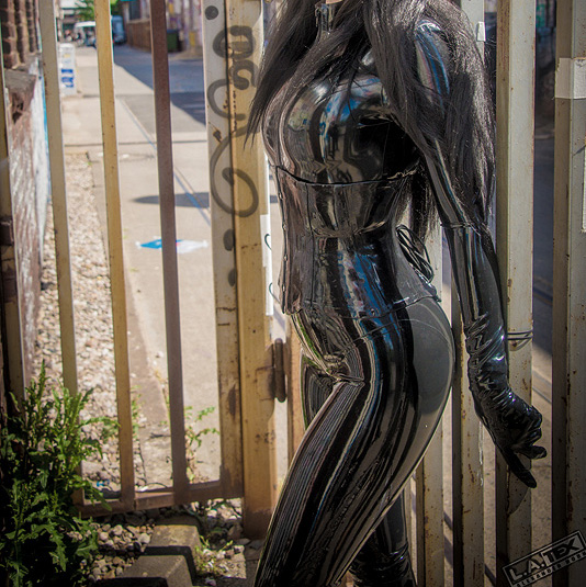 Photo by Alexander Horn