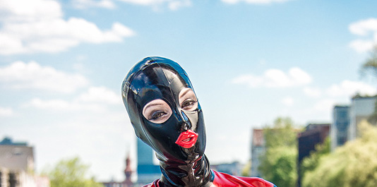 Photo by Alexander Horn